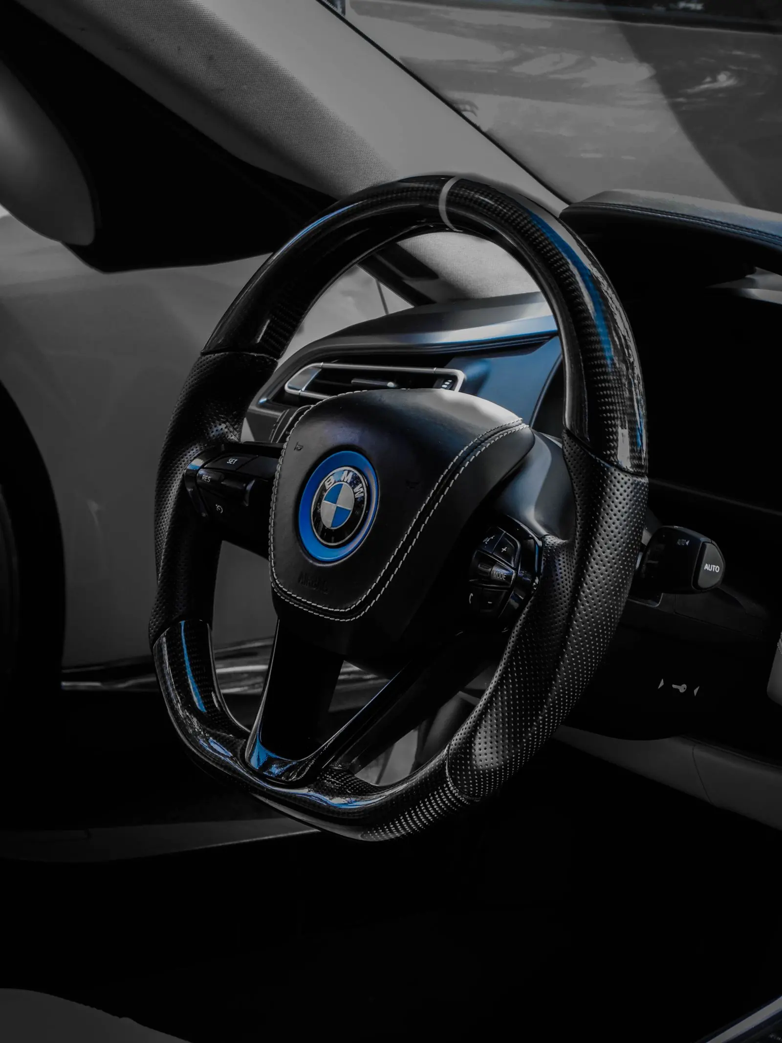 Volante de fibra de carbono en un BMW Serie F