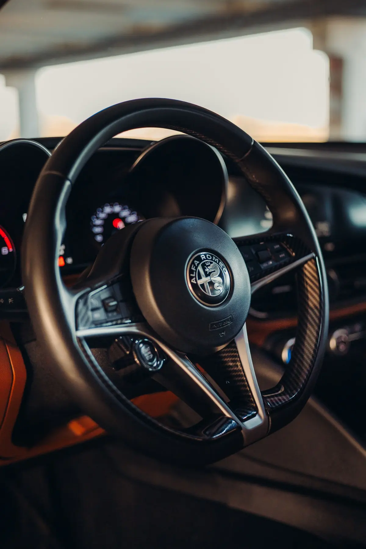 Detalle de volante deportivo MQB